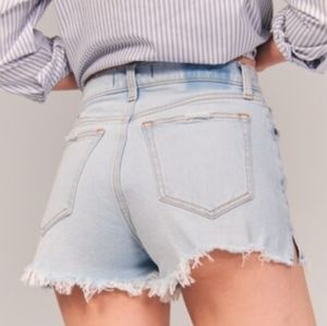 NWT Abercombie High Rise Mom Shorts 28